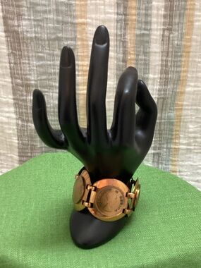 Vintage copper colored panel bracelet Mid- century modern Gothic revival